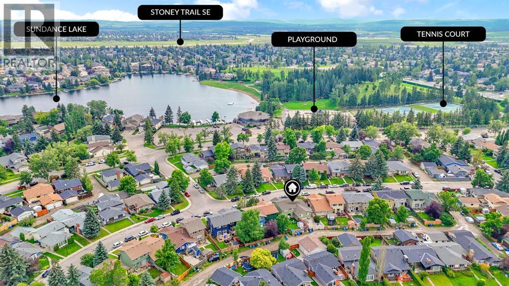 Photo 1 of 30 Sunhurst Crescent Se, Calgary AB