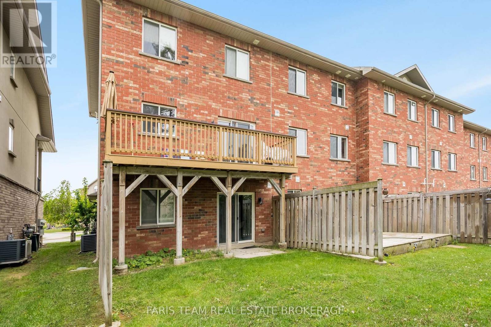 Photo 16 of 9 57 Ferndale Drive S, Barrie ON
