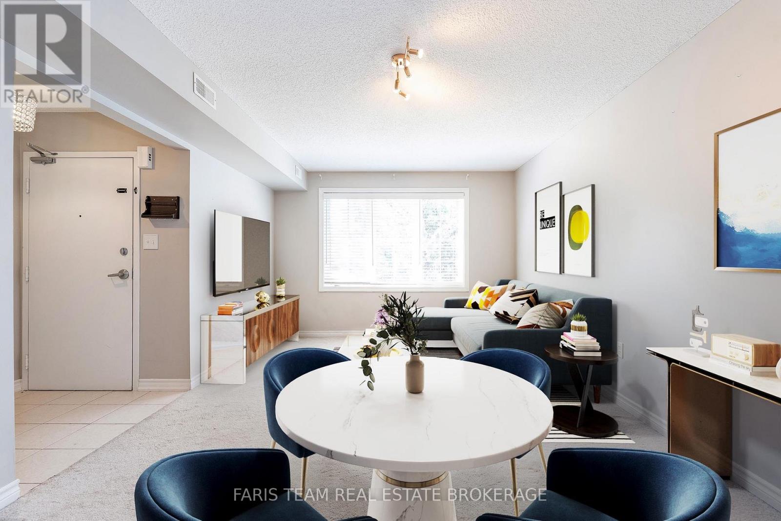 Photo 9 of 9 57 Ferndale Drive S, Barrie ON