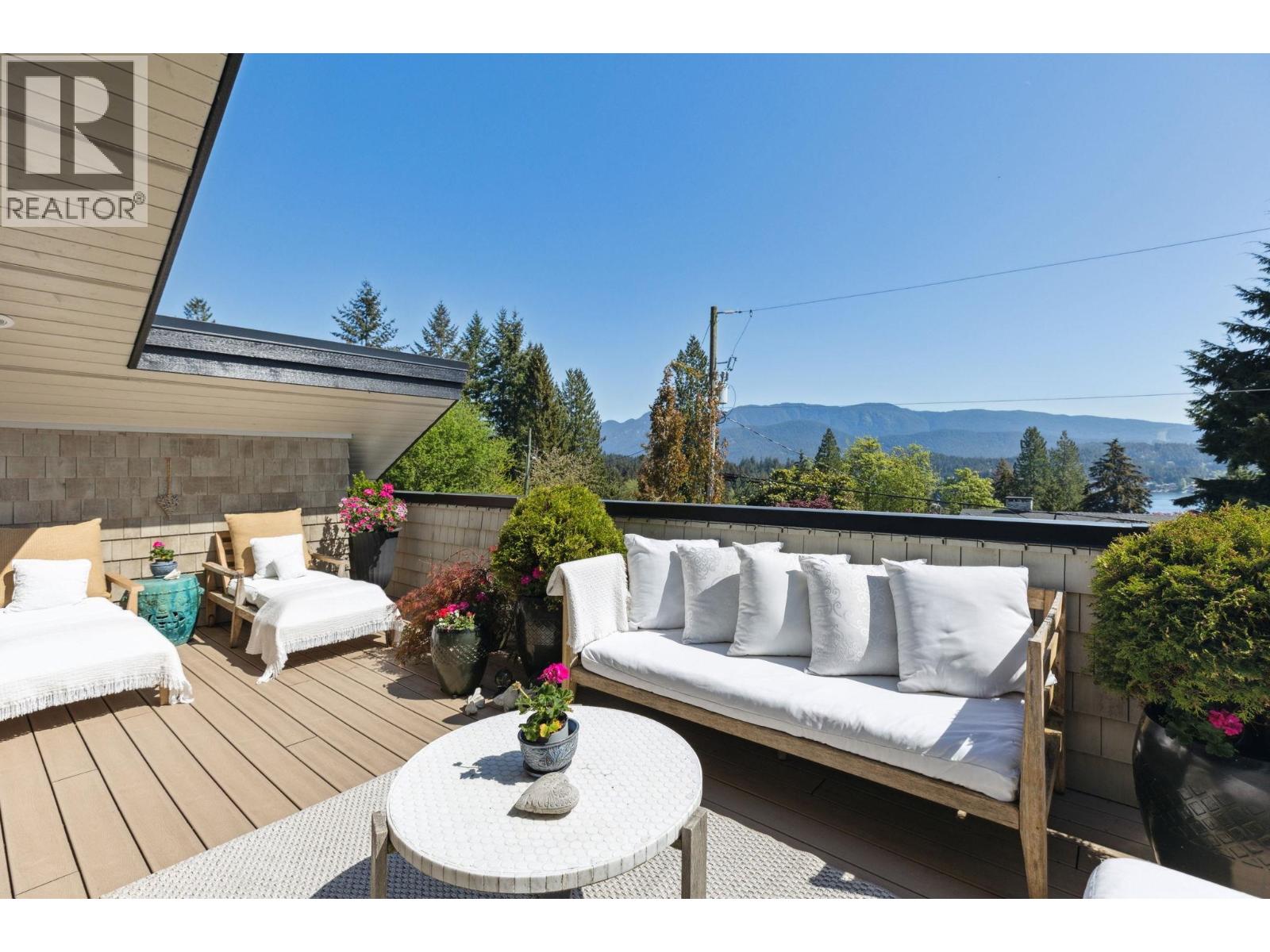 Photo 21 of 939 Friar Crescent, North Vancouver BC