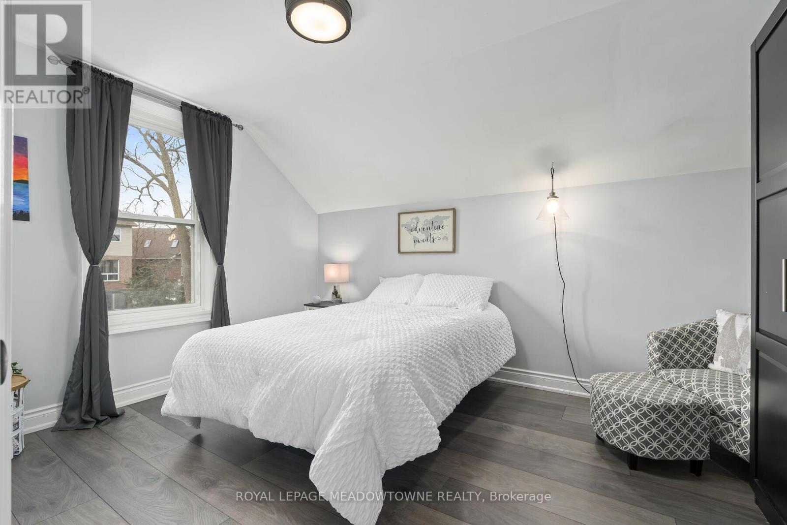 Photo 21 of 89 John Street, Halton Hills ON