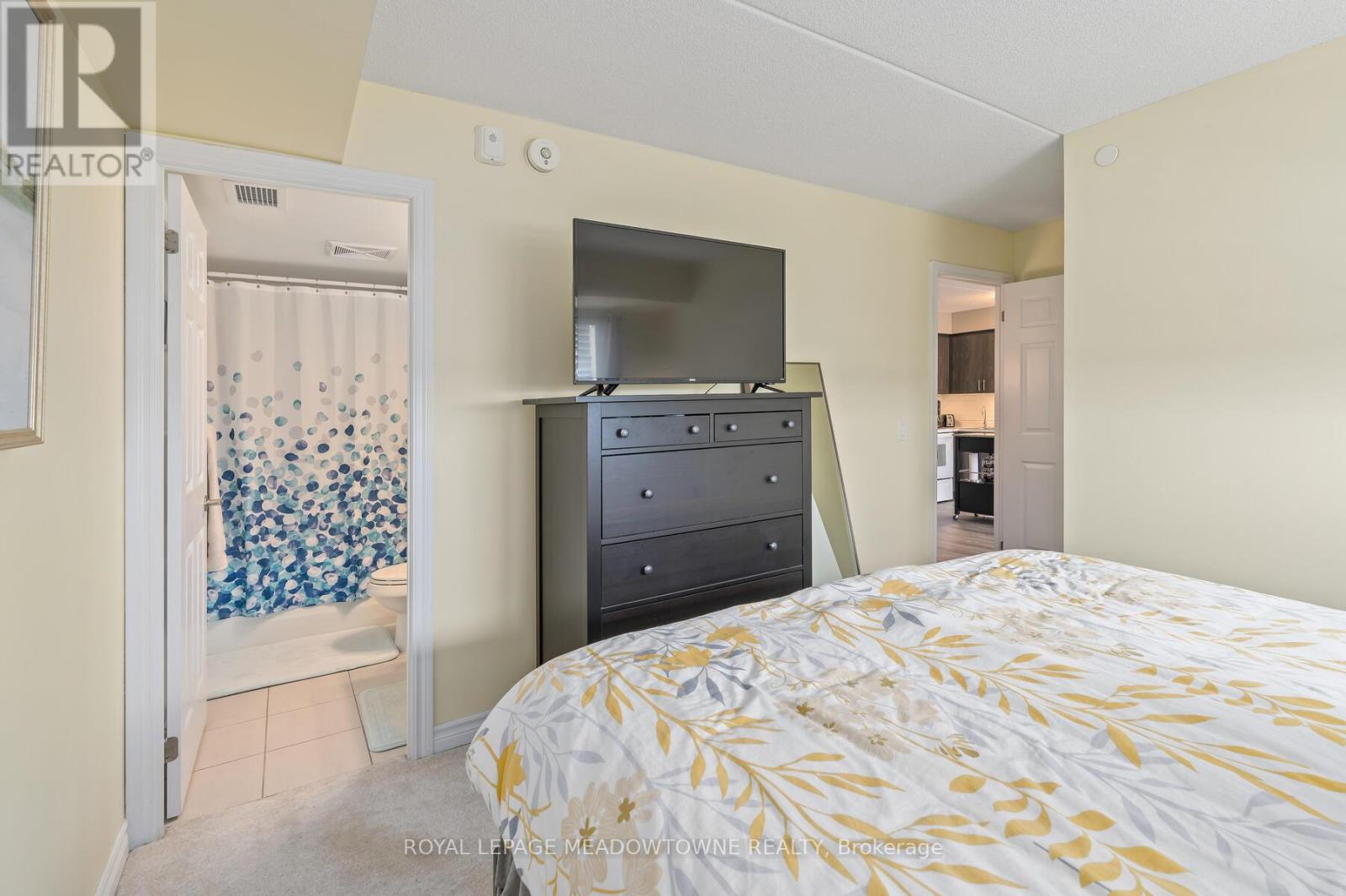 Photo 17 of 207 716 Main Street E, Milton ON