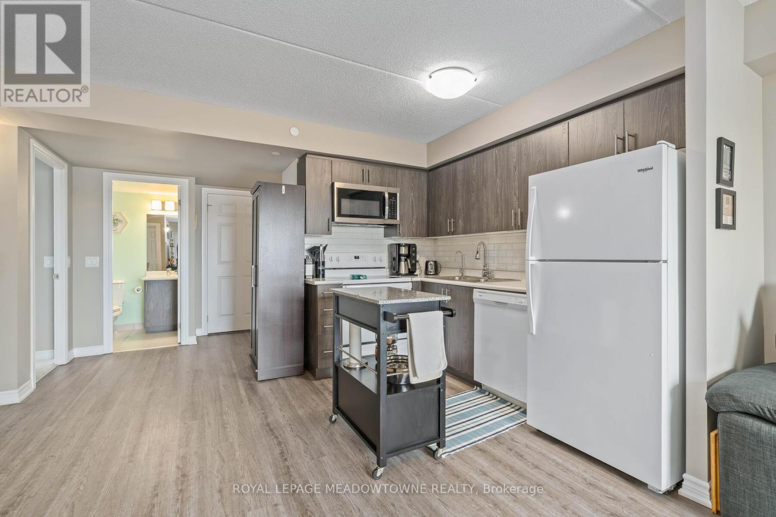 Photo 9 of 207 716 Main Street E, Milton ON