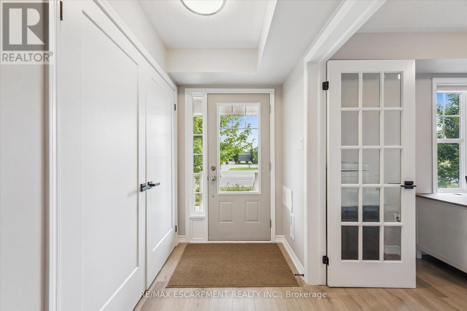Photo 7 of 80 22 Spring Creek Drive, Hamilton ON