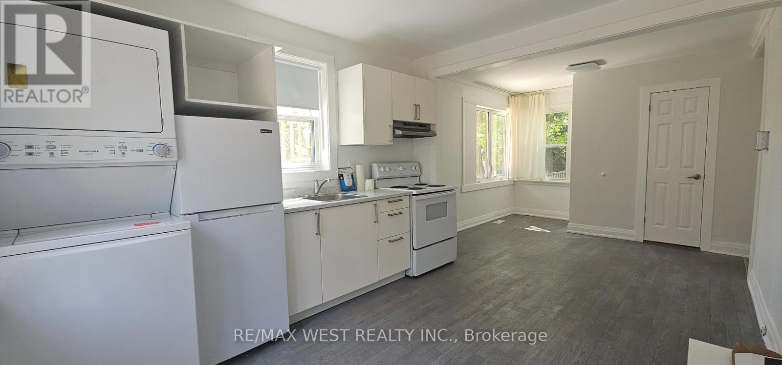 Photo 6 of Main 4229 Bloor Street W, Toronto ON
