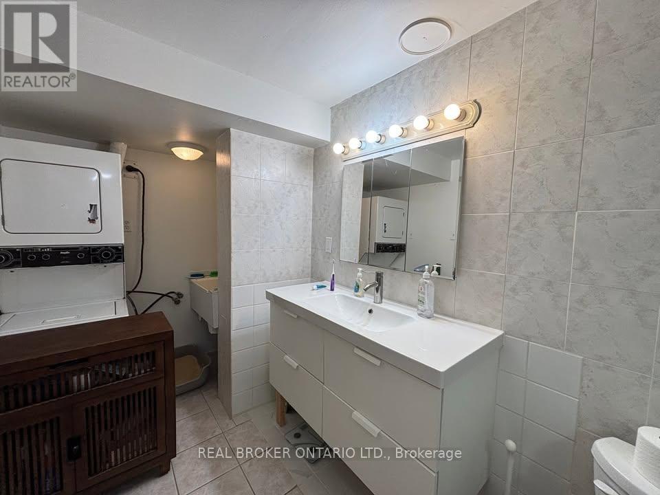 Photo 11 of Lower 525 Ray Lawson Boulevard, Brampton ON