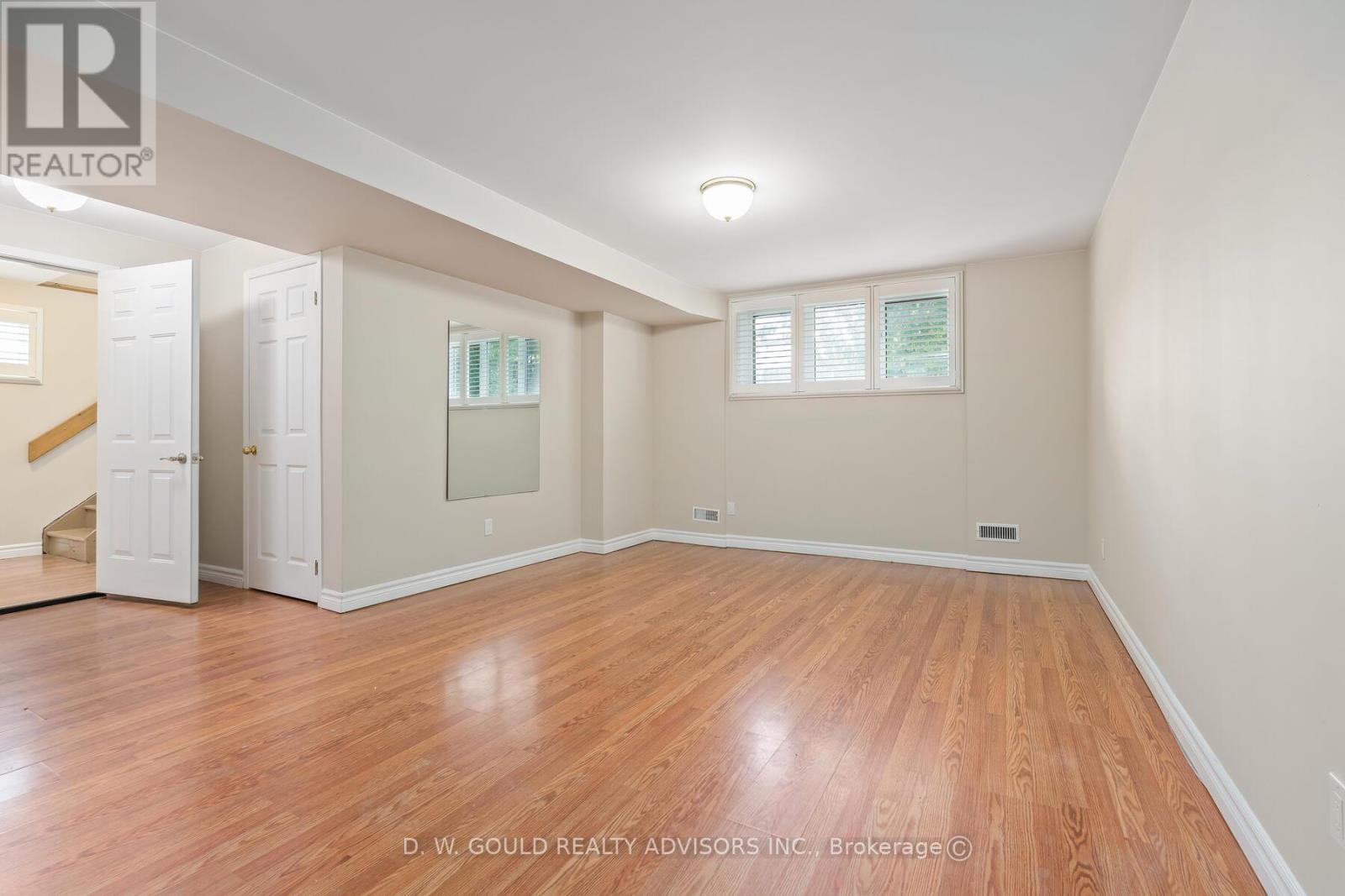 Photo 29 of 42 River Drive, Halton Hills ON