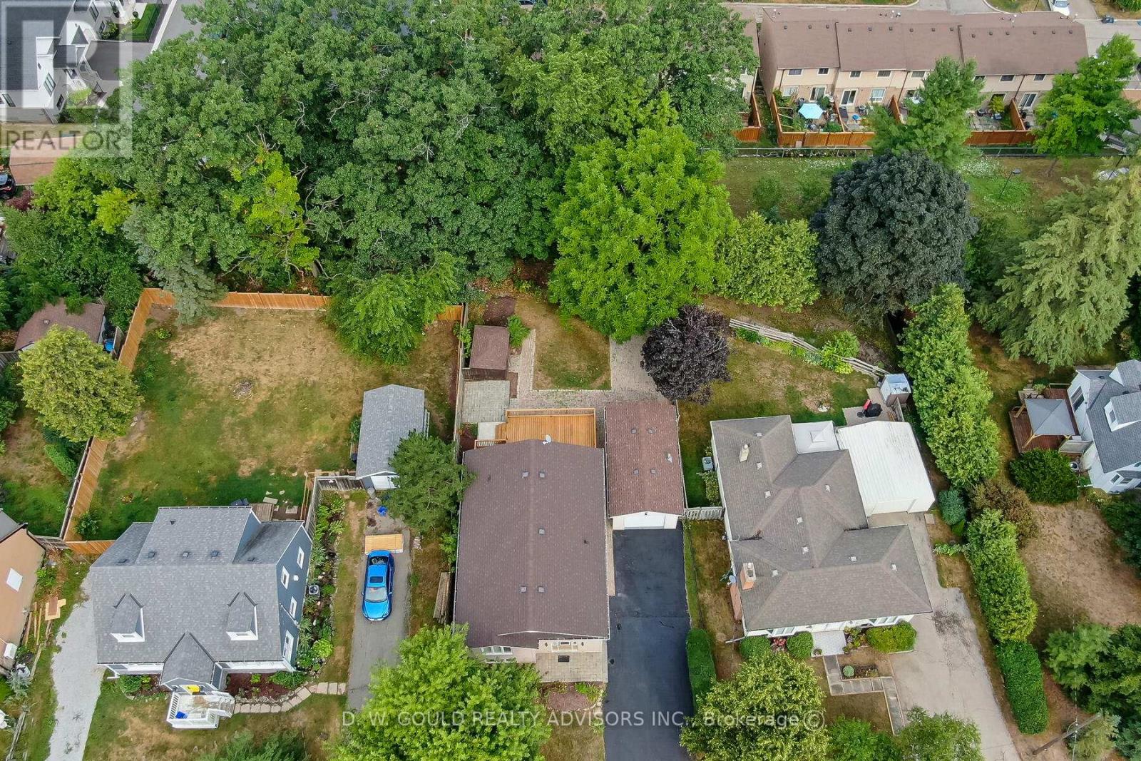 Photo 38 of 42 River Drive, Halton Hills ON