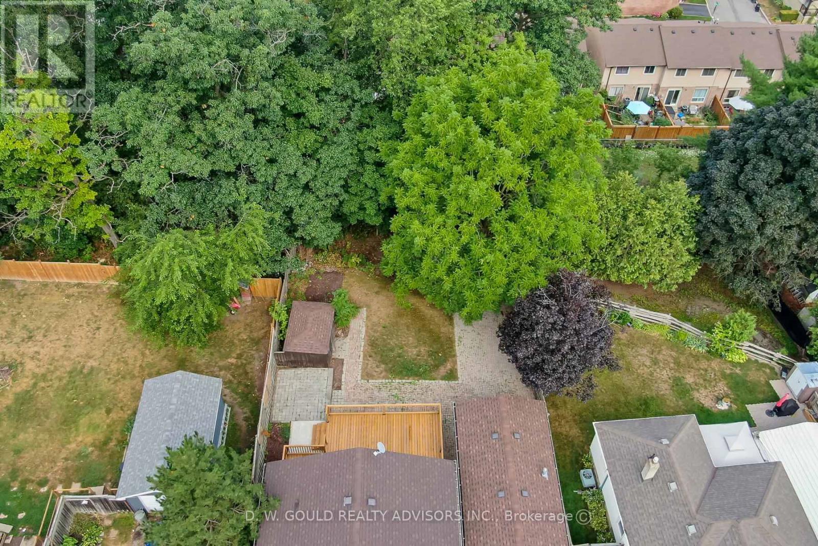 Photo 39 of 42 River Drive, Halton Hills ON