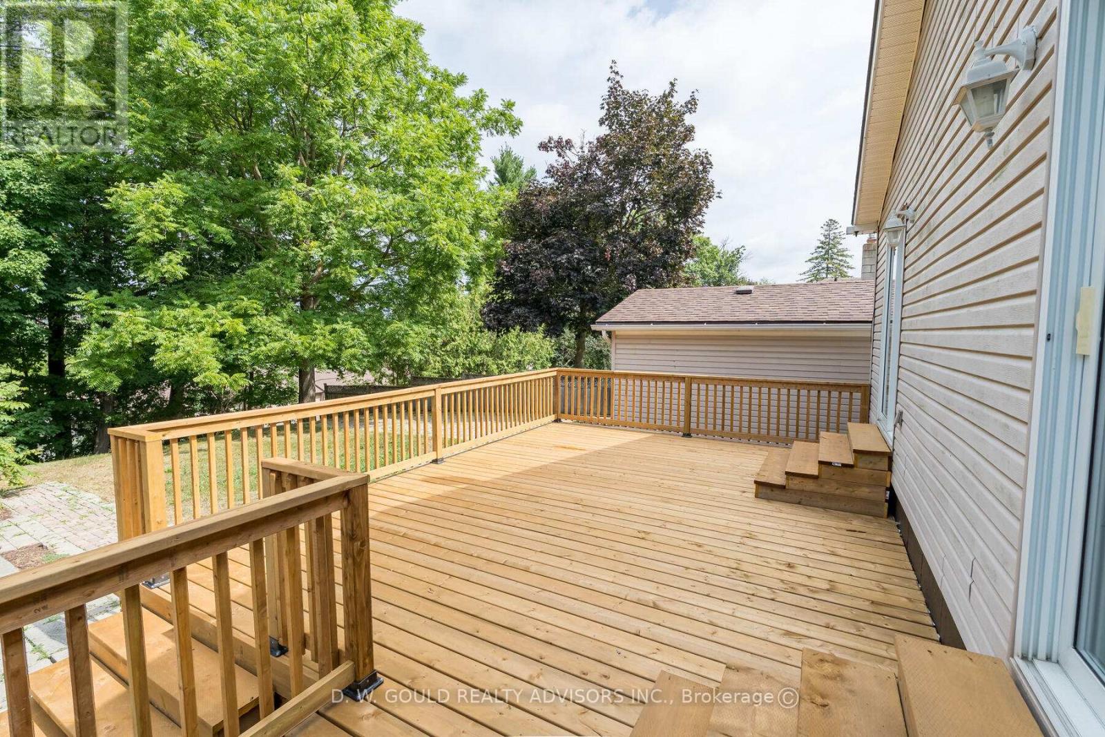 Photo 41 of 42 River Drive, Halton Hills ON