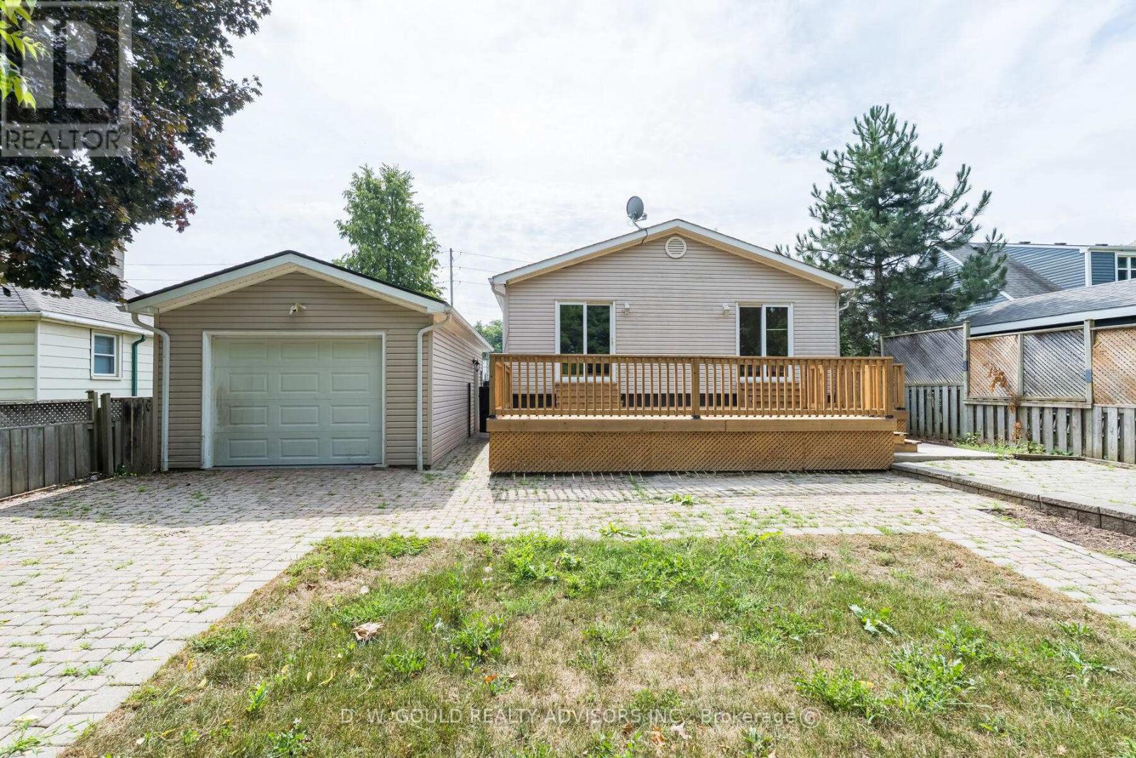 Photo 47 of 42 River Drive, Halton Hills ON