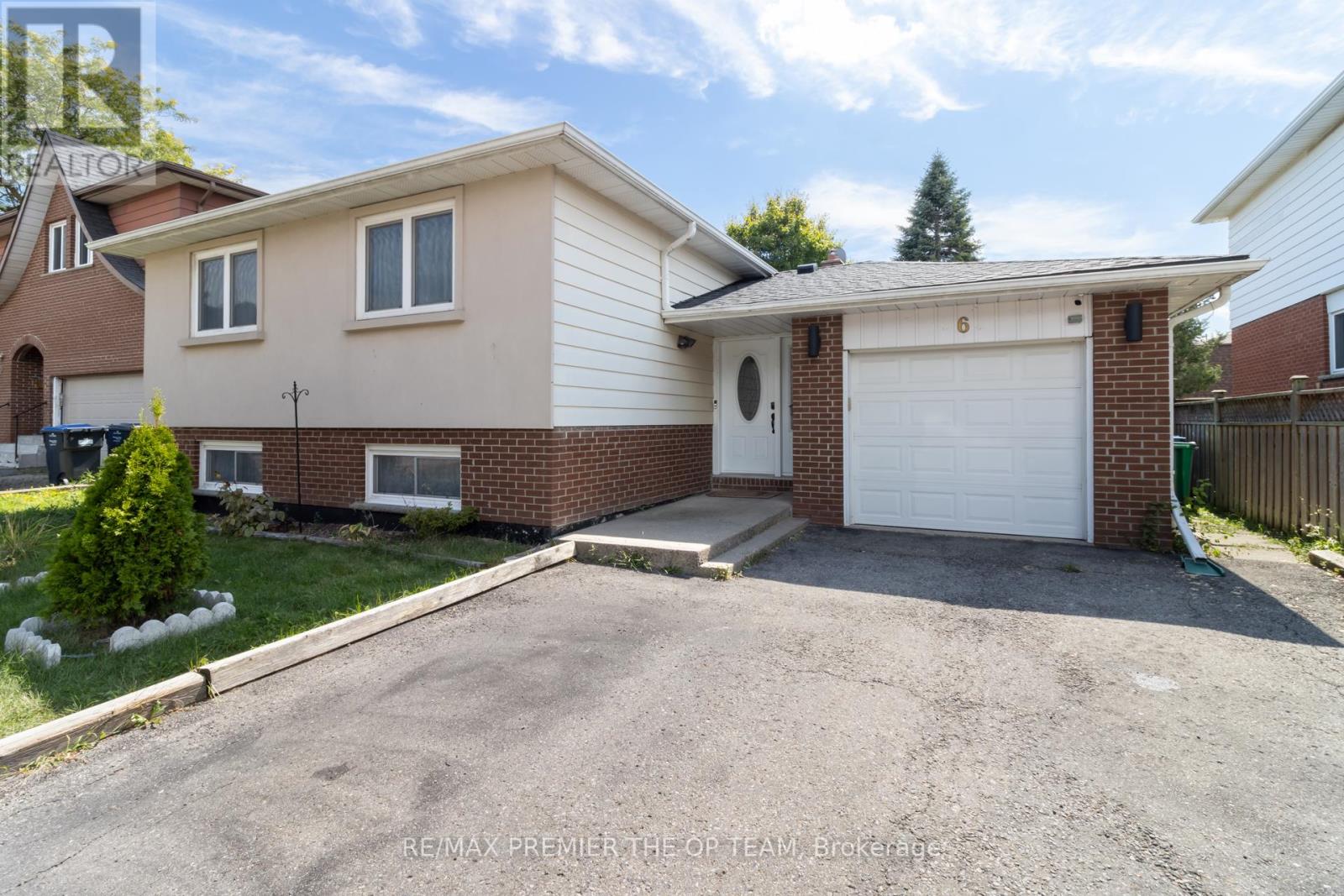 Photo 1 of 6 Larkfield Road, Brampton ON