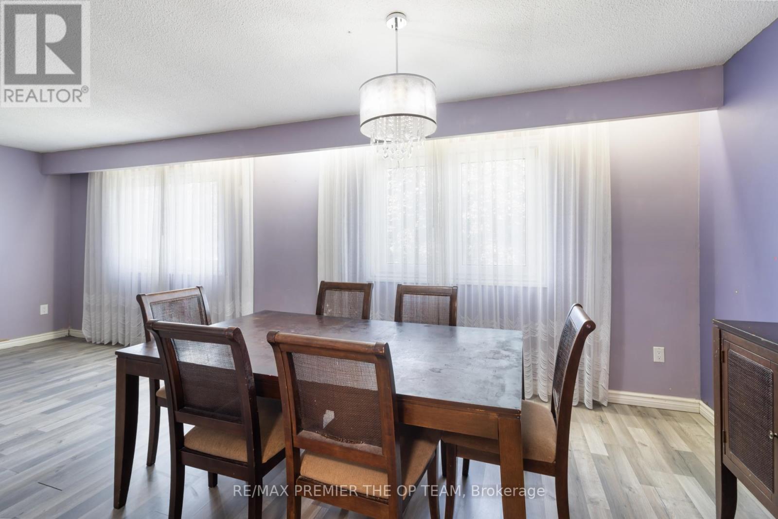Photo 11 of 6 Larkfield Road, Brampton ON