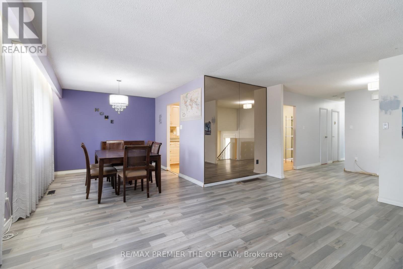 Photo 13 of 6 Larkfield Road, Brampton ON