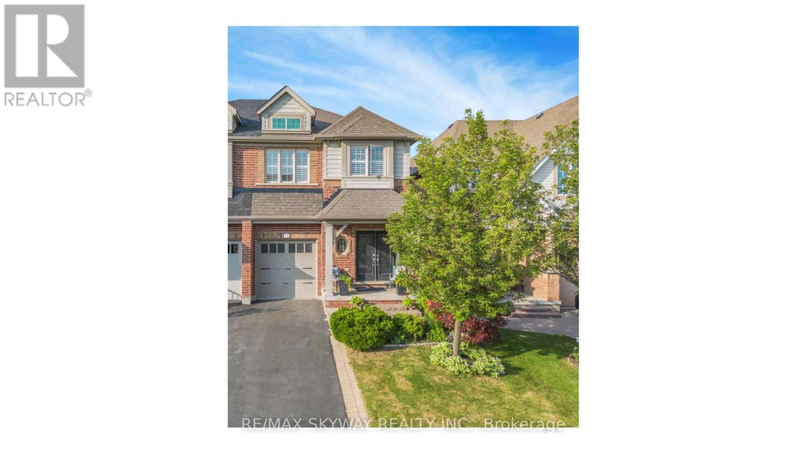 Photo 3 of 15 Tokara Avenue, Caledon ON