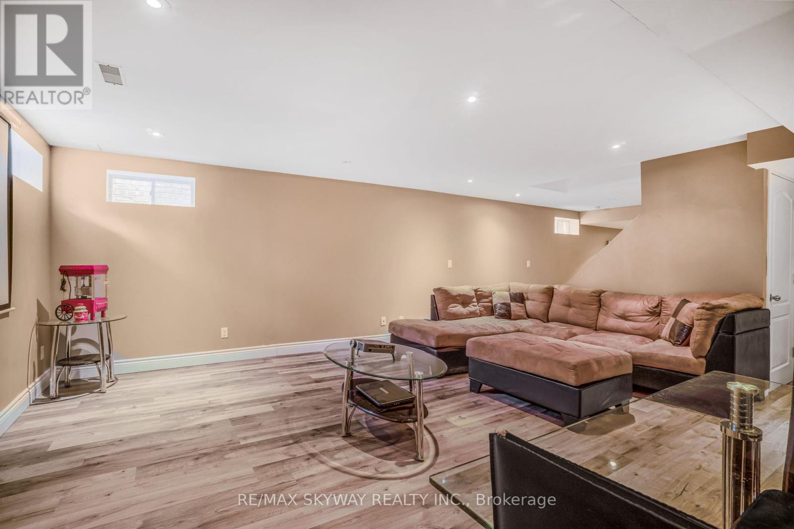 Photo 32 of 15 Tokara Avenue, Caledon ON
