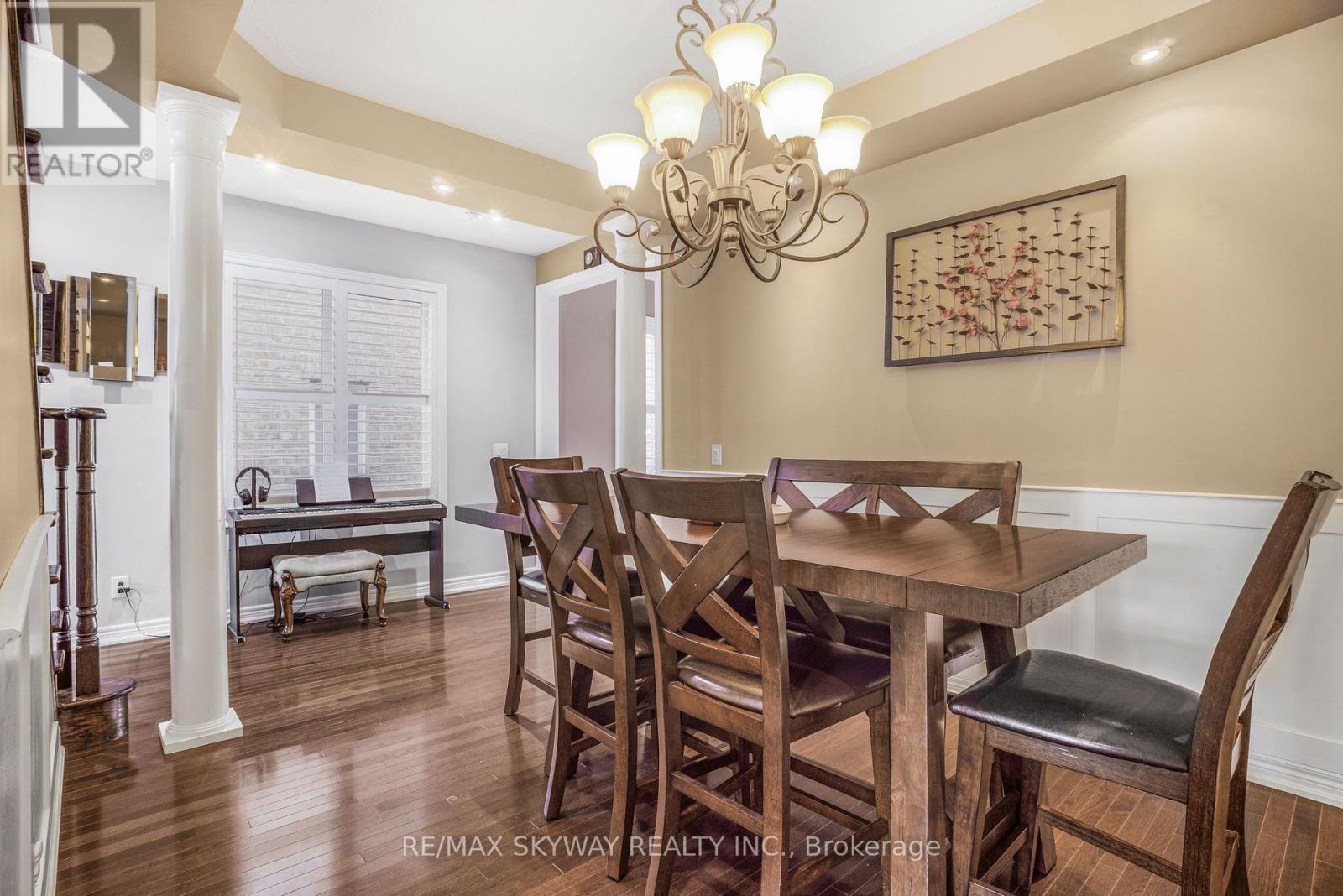 Photo 35 of 15 Tokara Avenue, Caledon ON