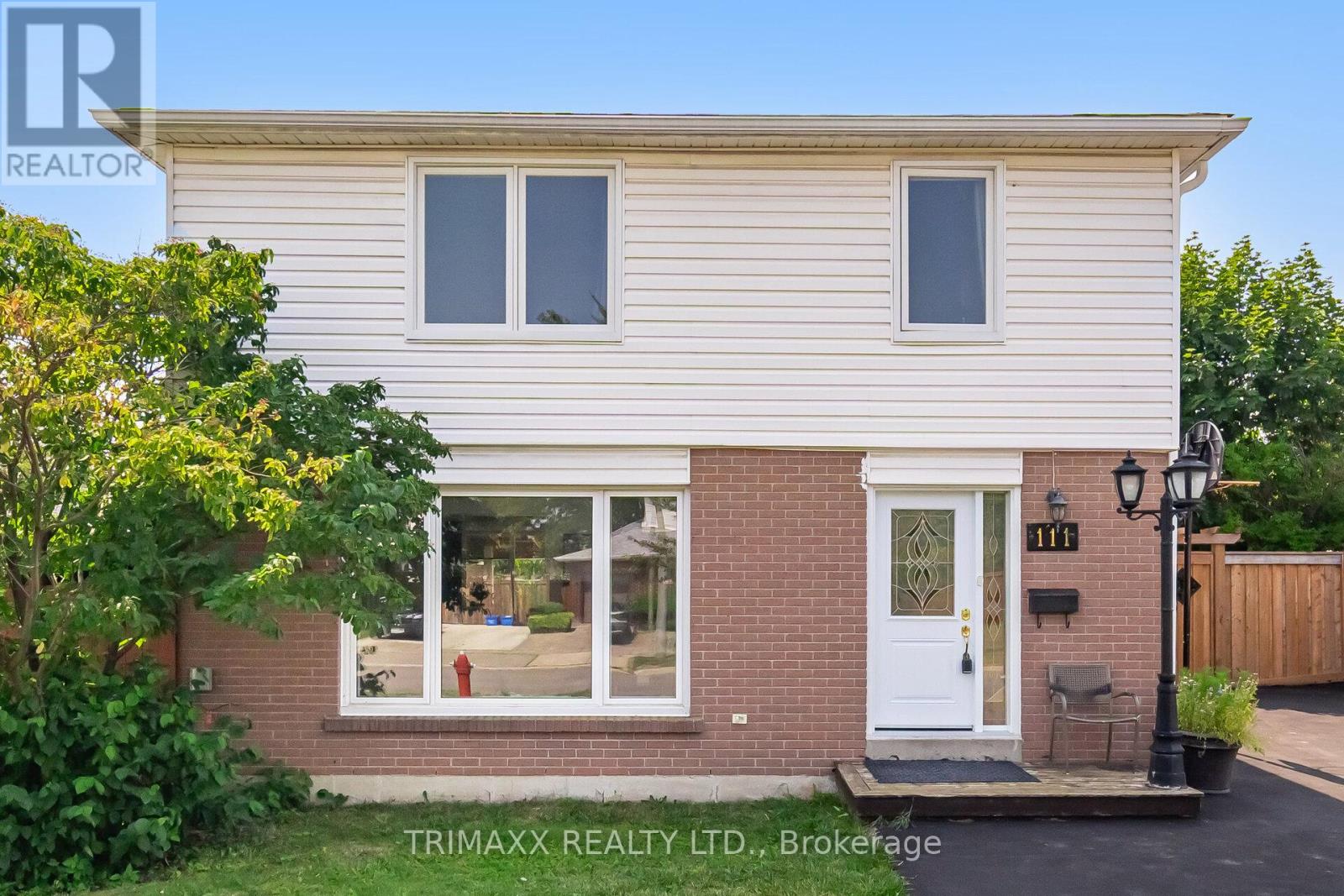 Photo 1 of 111 Folkstone Crescent, Brampton ON