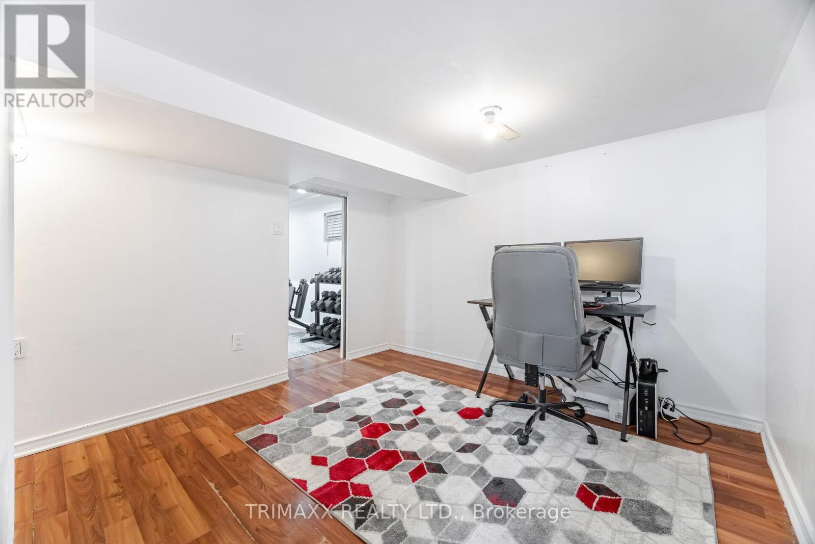 Photo 37 of 111 Folkstone Crescent, Brampton ON