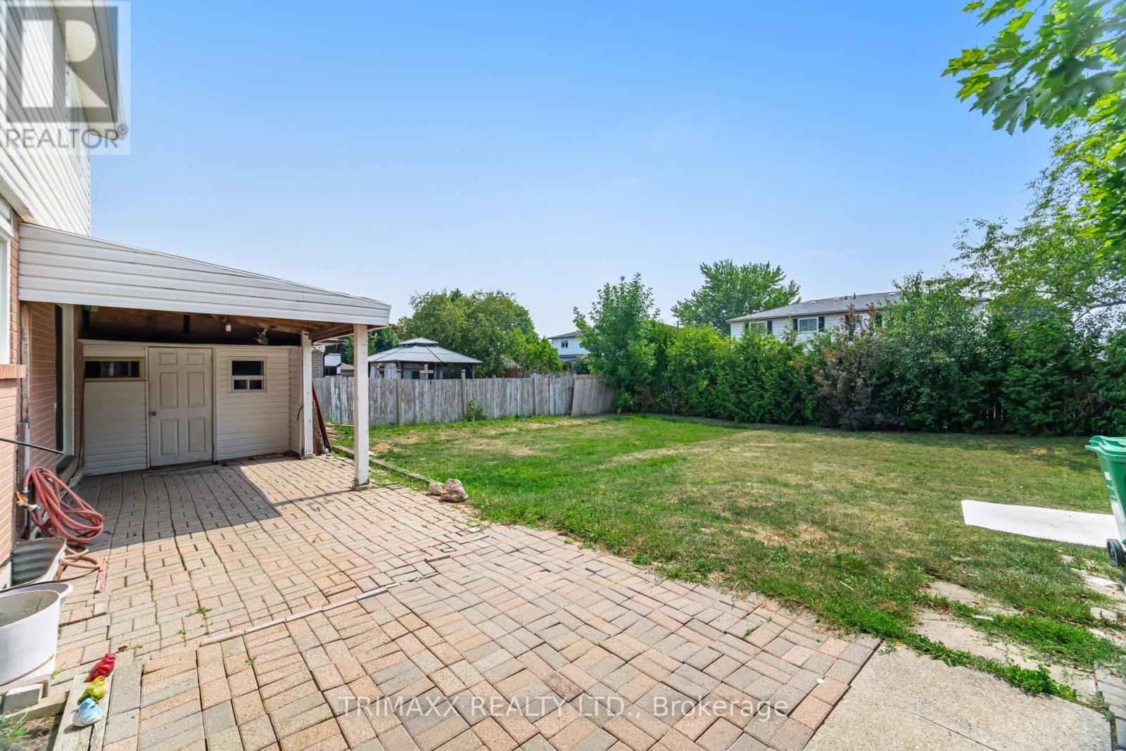 Photo 48 of 111 Folkstone Crescent, Brampton ON