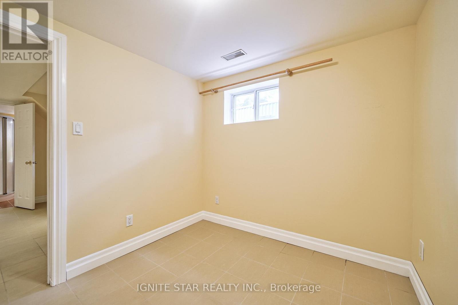 Photo 21 of 580 Arbor Road, Mississauga ON