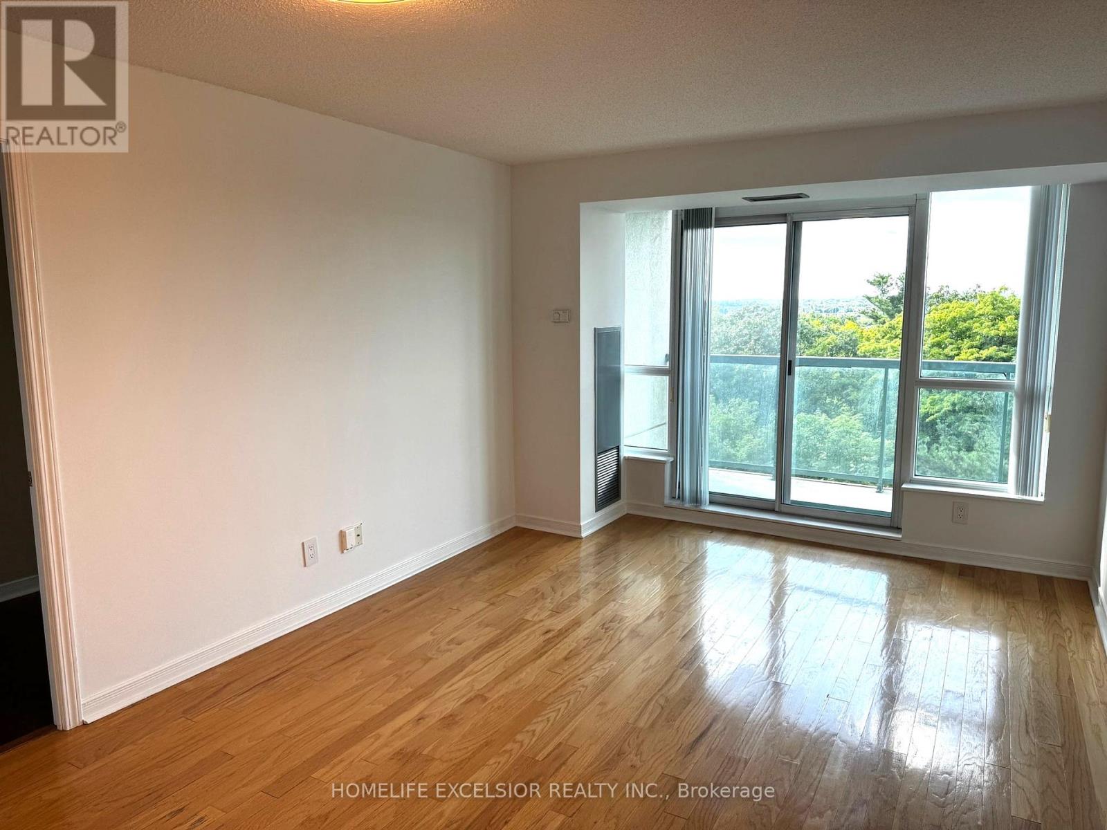 Photo 4 of 1001 2585 Erin Centre Boulevard, Mississauga ON