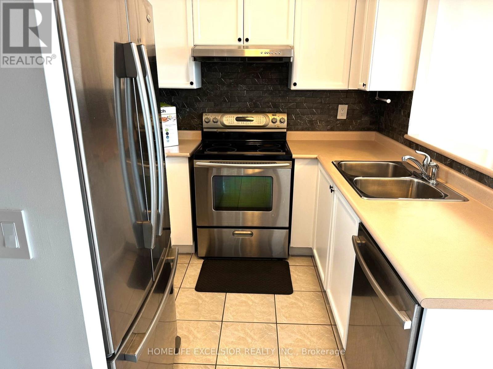Photo 6 of 1001 2585 Erin Centre Boulevard, Mississauga ON