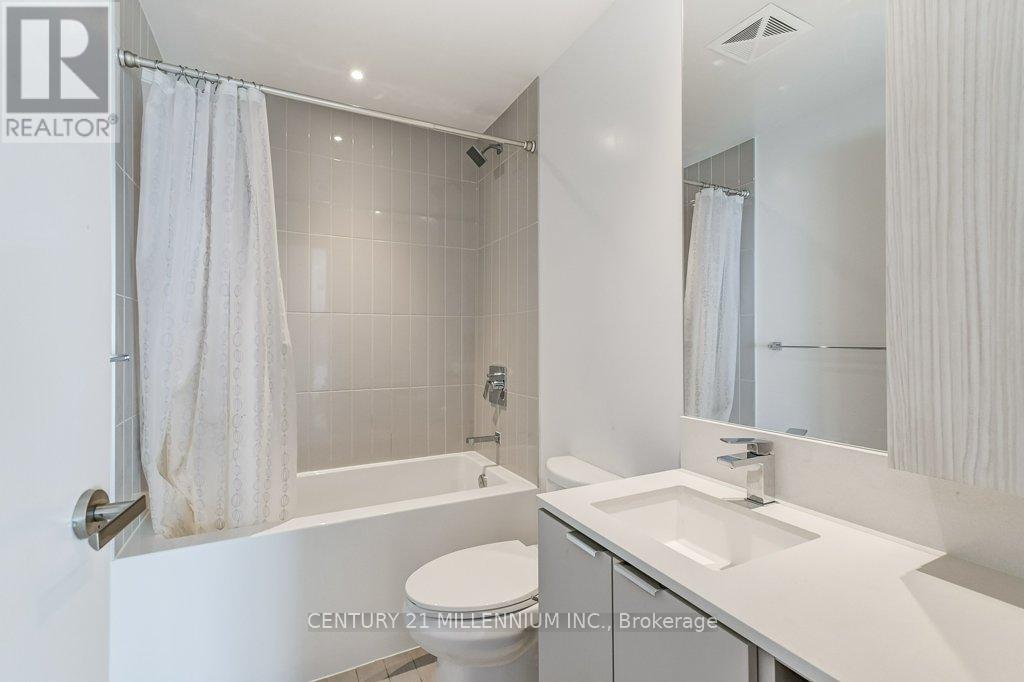 Photo 12 of 3604 3883 Quartz Road, Mississauga ON