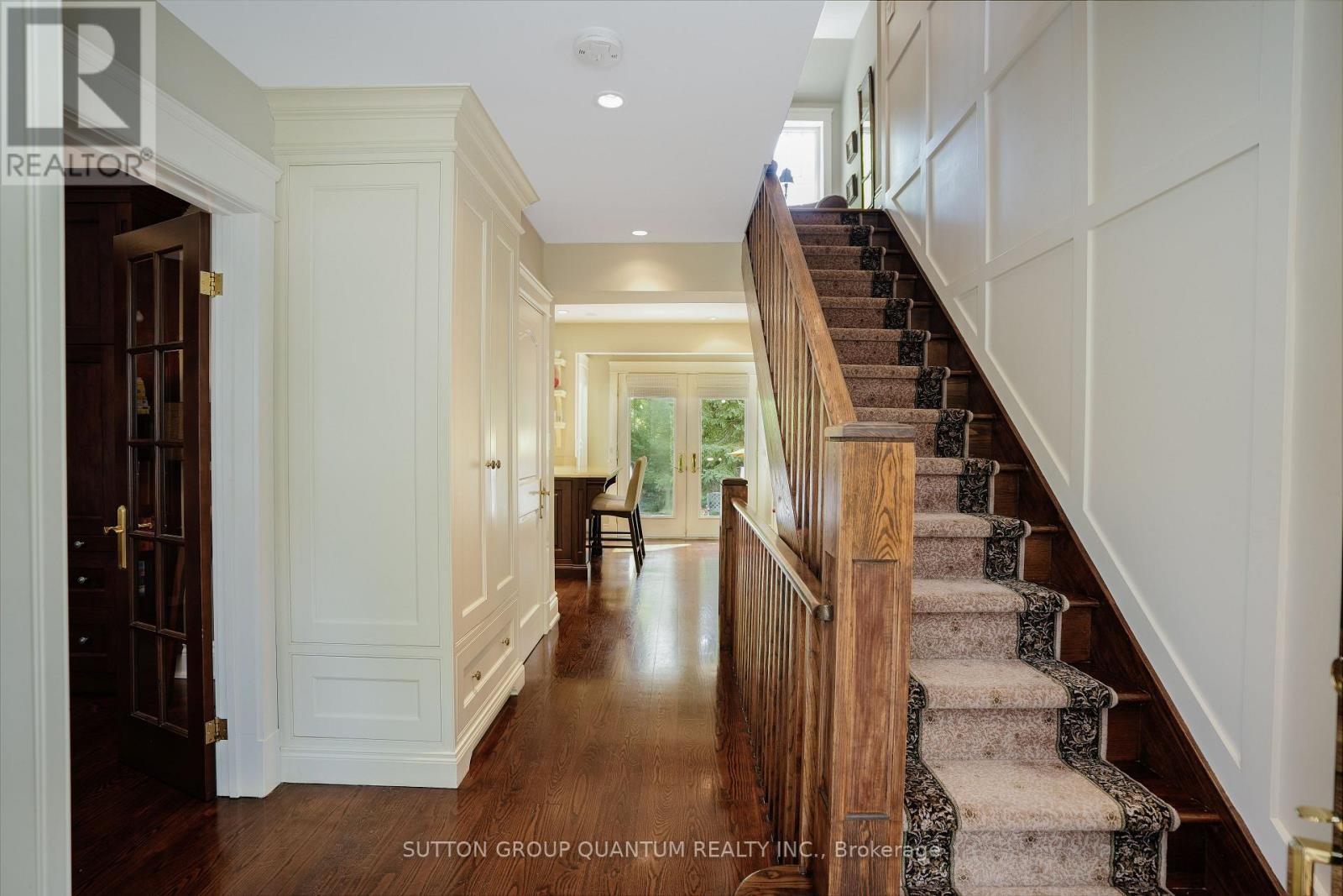 Photo 6 of 1197 Birchview Drive, Mississauga ON