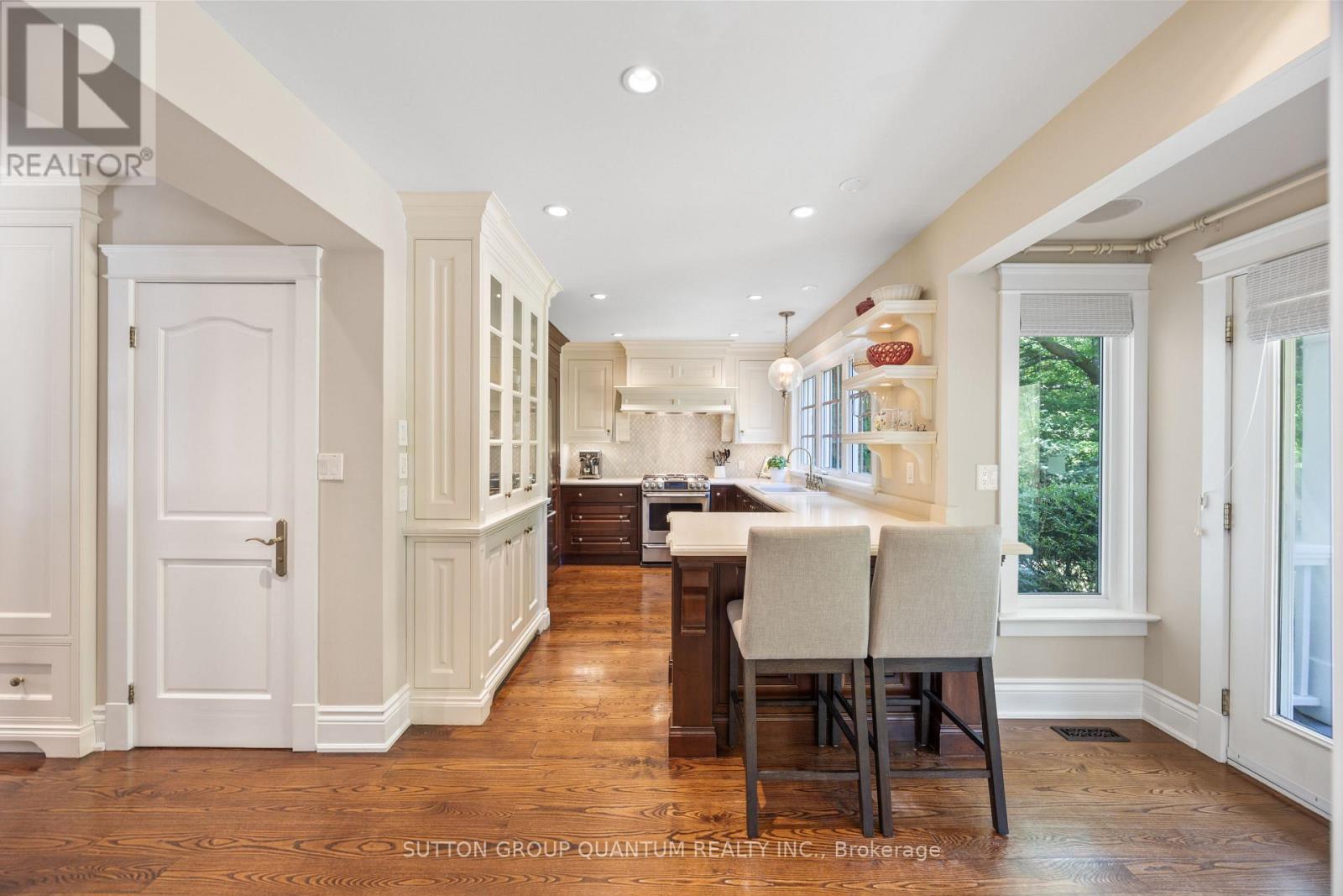 Photo 9 of 1197 Birchview Drive, Mississauga ON