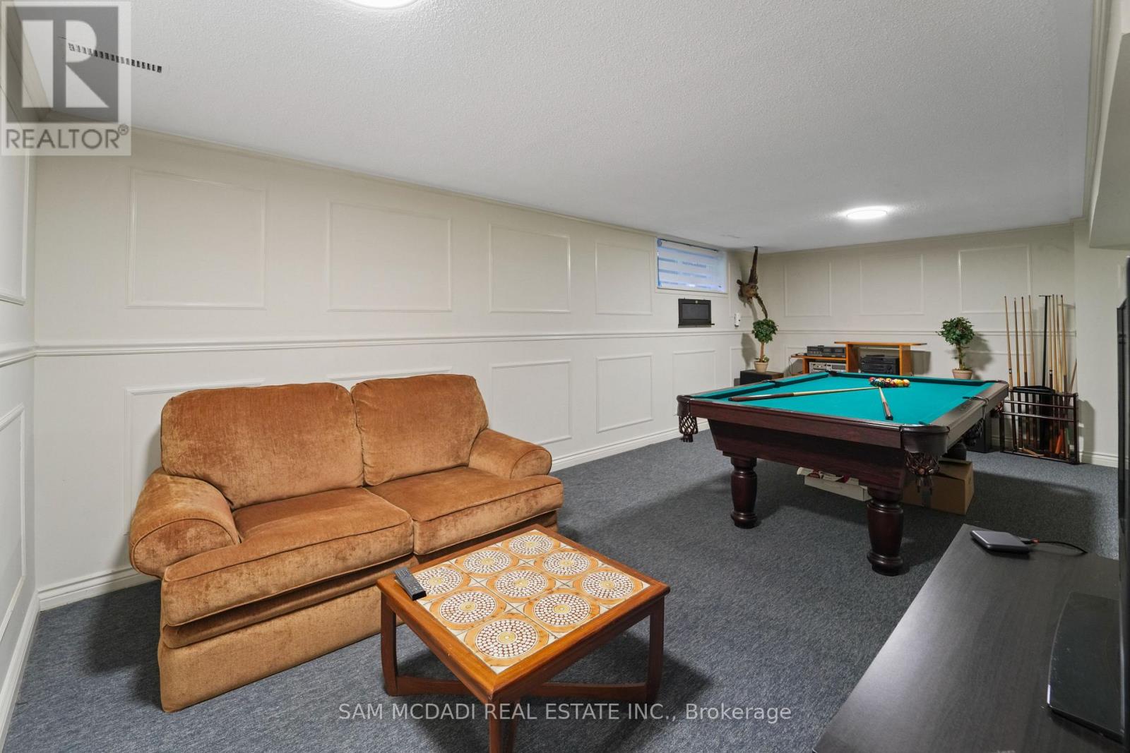 Photo 35 of 2032 Shannon Drive, Mississauga ON