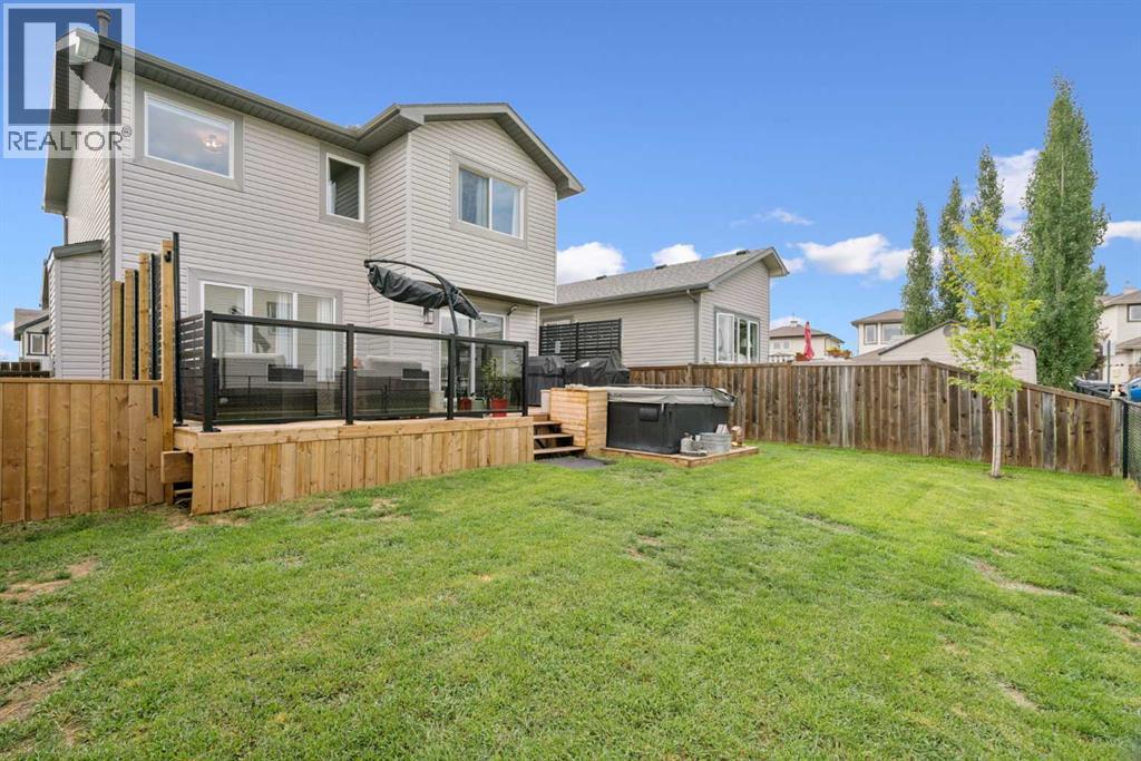 Photo 36 of 241 Westmount Crescent, Okotoks AB