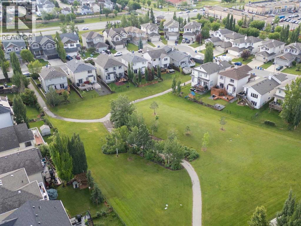 Photo 41 of 241 Westmount Crescent, Okotoks AB