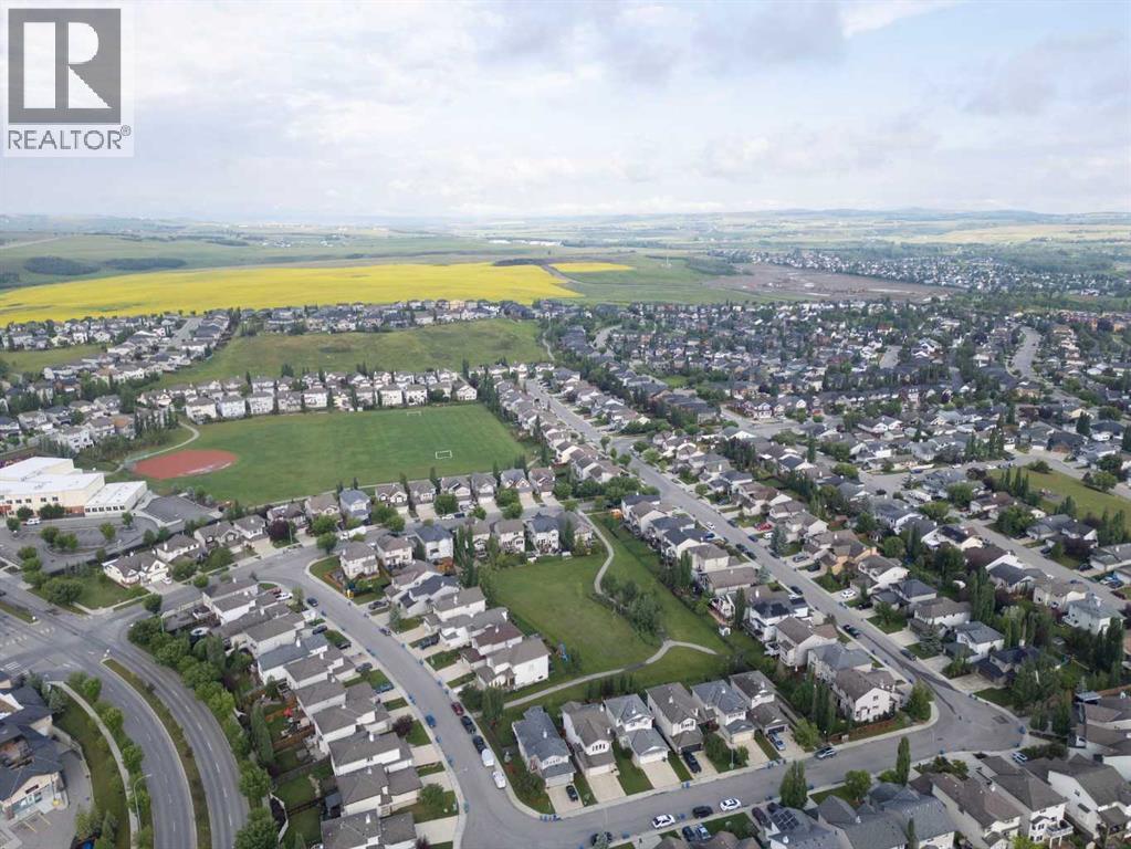 Photo 44 of 241 Westmount Crescent, Okotoks AB