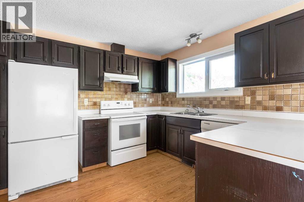 Photo 13 of 125 Bacon Place, Fort Mcmurray AB