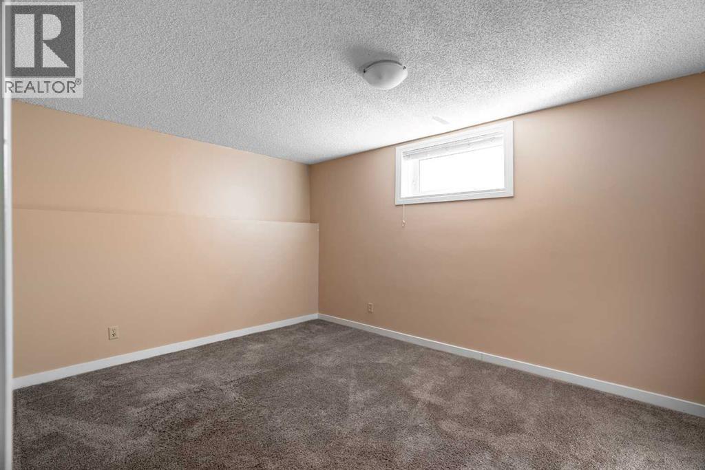 Photo 30 of 125 Bacon Place, Fort Mcmurray AB