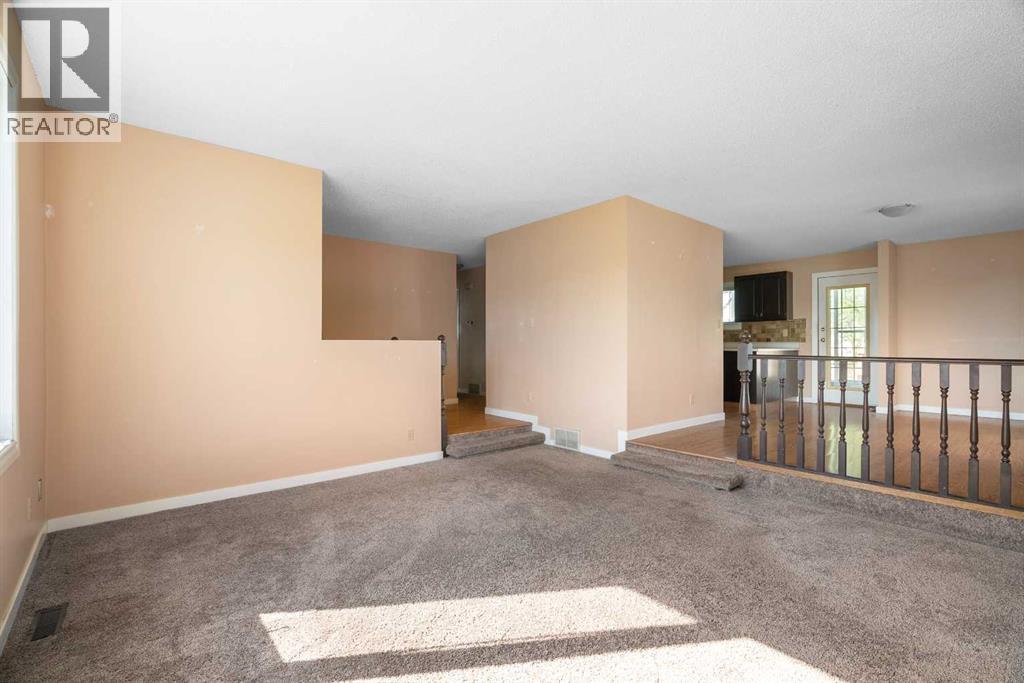 Photo 6 of 125 Bacon Place, Fort Mcmurray AB