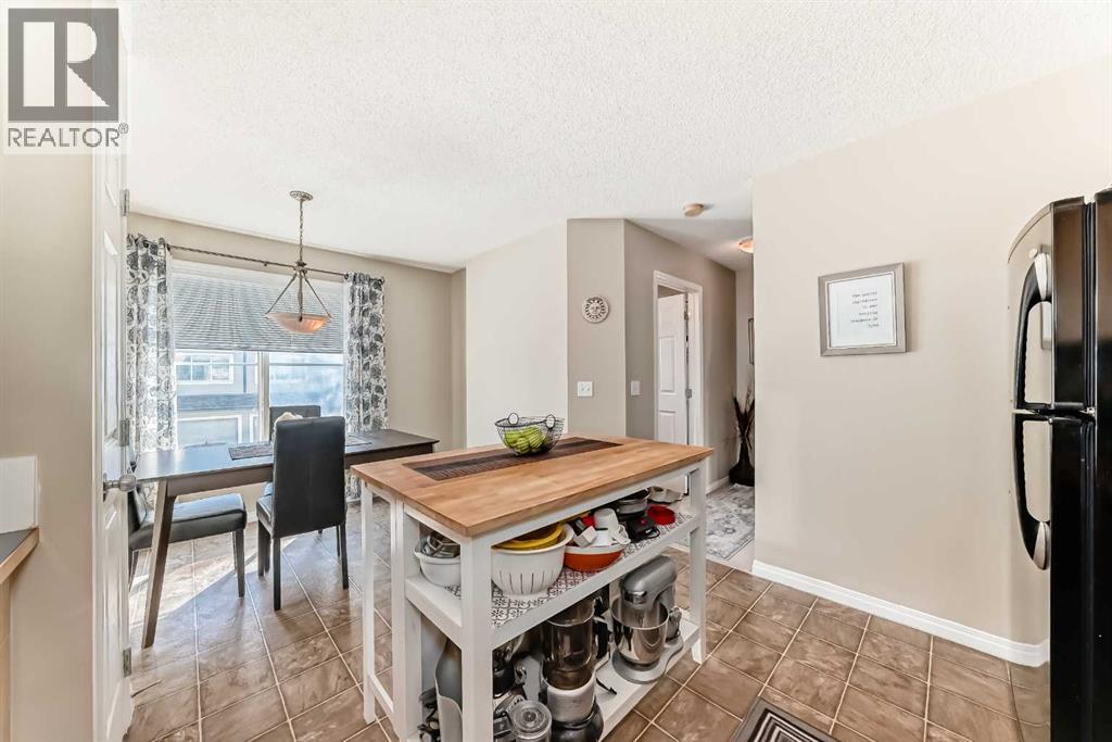 Photo 18 of 188 Copperfield Lane Se, Calgary AB