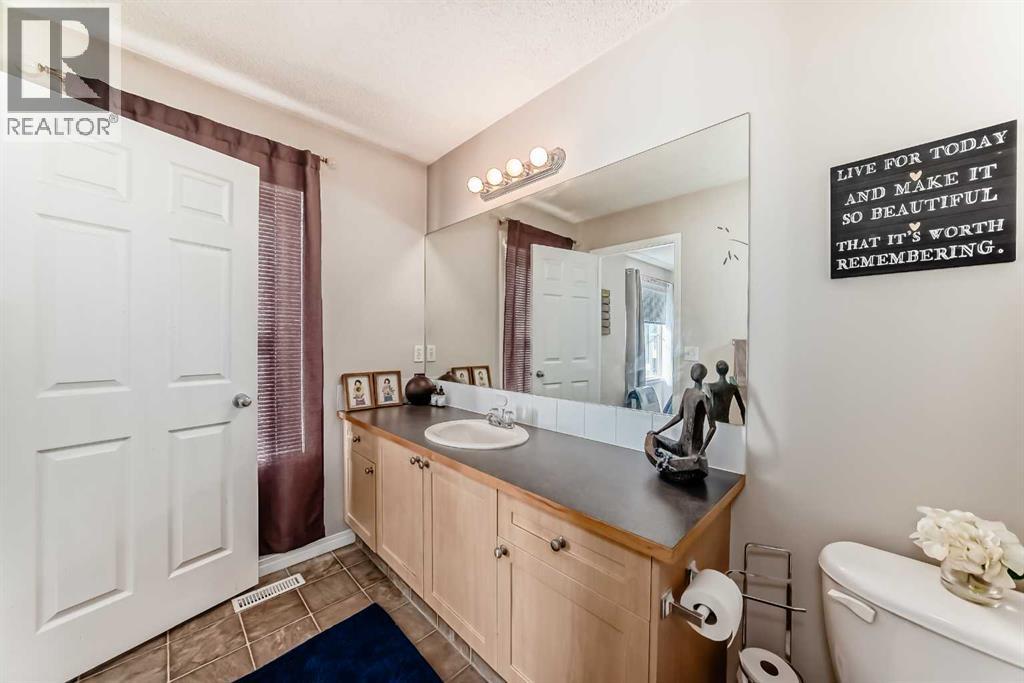 Photo 26 of 188 Copperfield Lane Se, Calgary AB