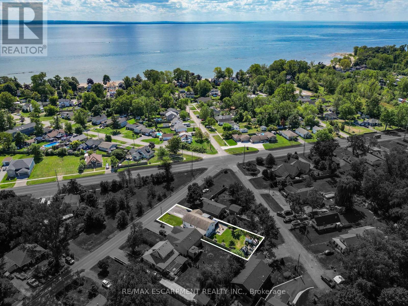 Photo 3 of 373 Washington Road, Fort Erie ON