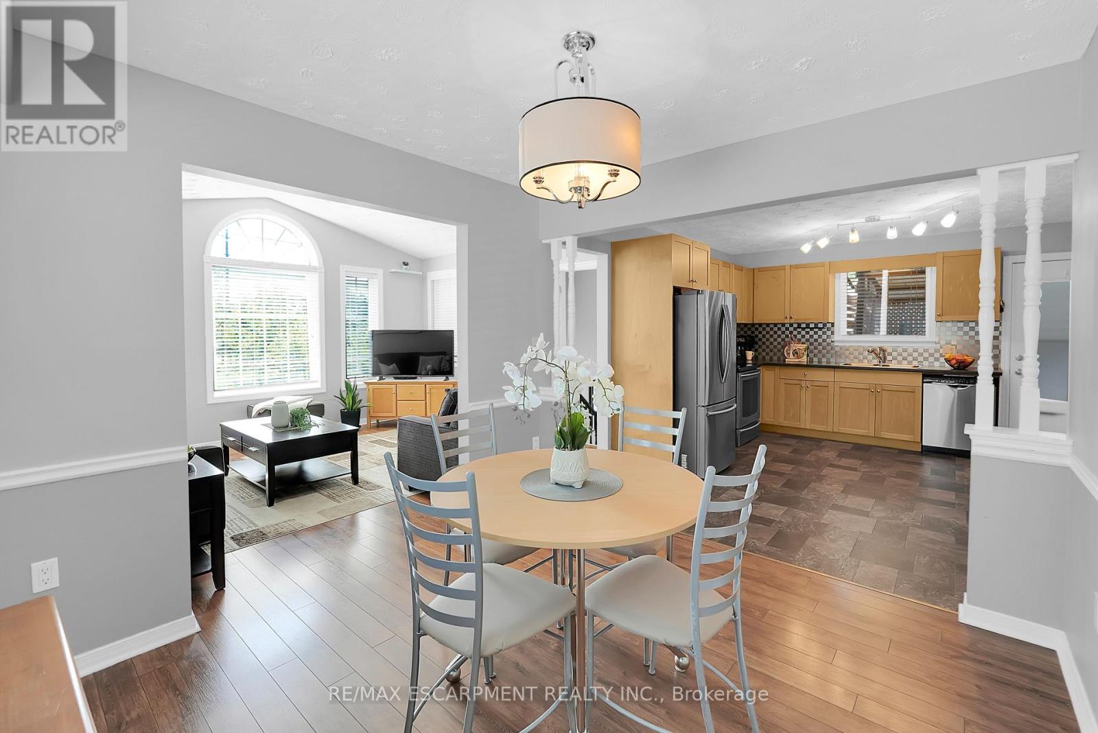 Photo 9 of 373 Washington Road, Fort Erie ON