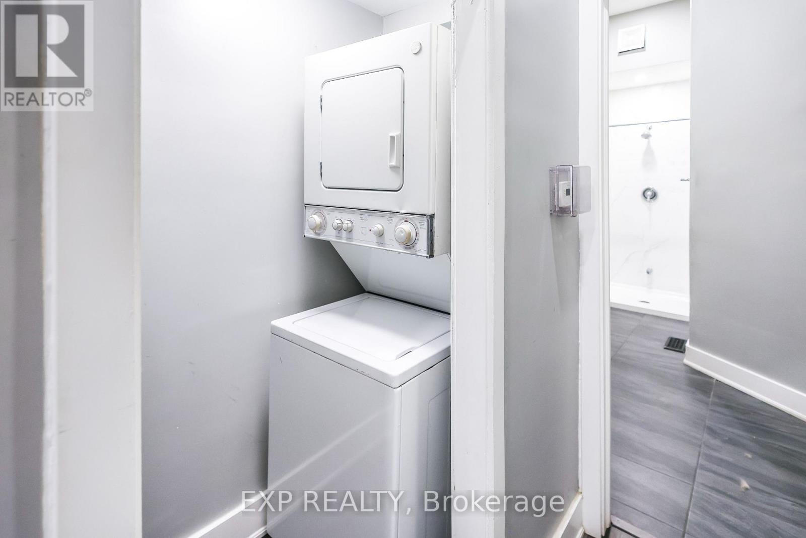 Photo 13 of 47 Wellington Street S, Hamilton ON