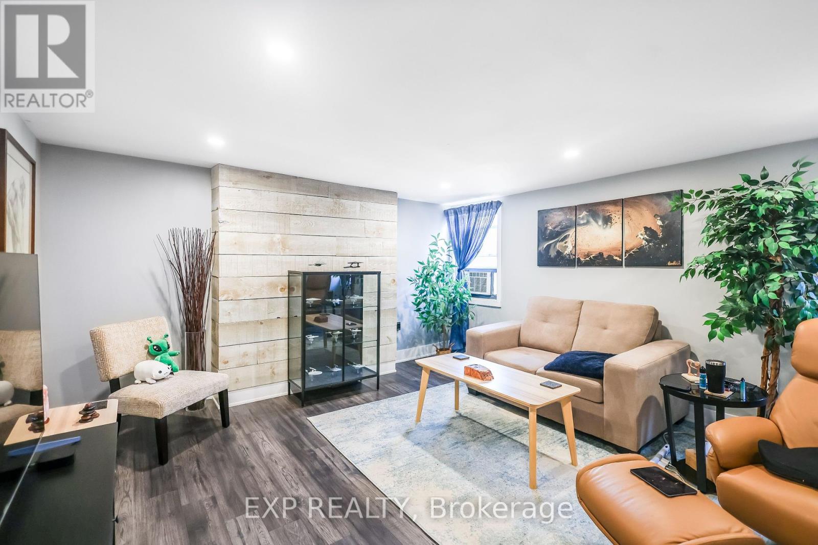 Photo 18 of 47 Wellington Street S, Hamilton ON