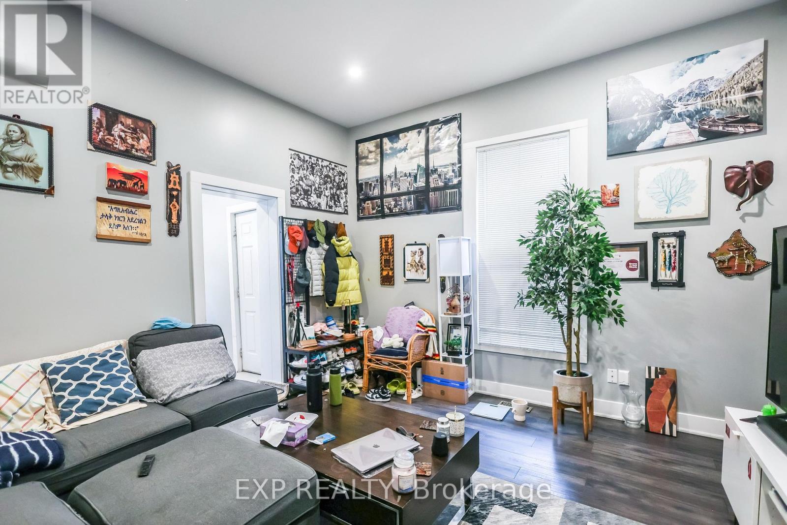 Photo 38 of 47 Wellington Street S, Hamilton ON