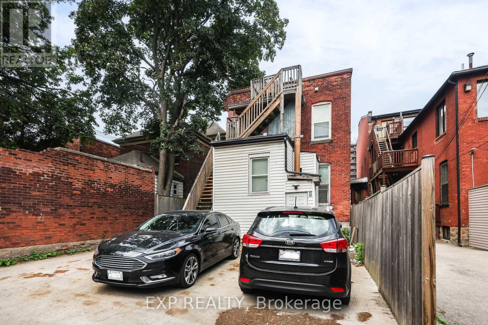 Photo 4 of 47 Wellington Street S, Hamilton ON