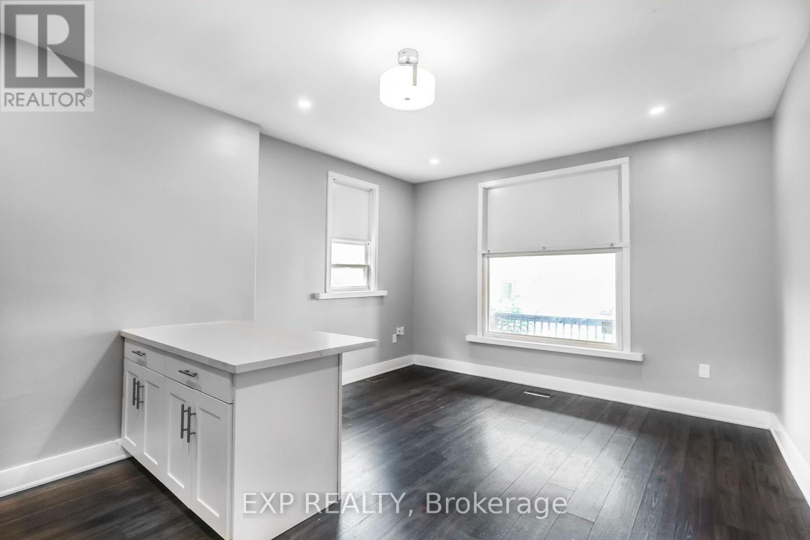 Photo 7 of 47 Wellington Street S, Hamilton ON