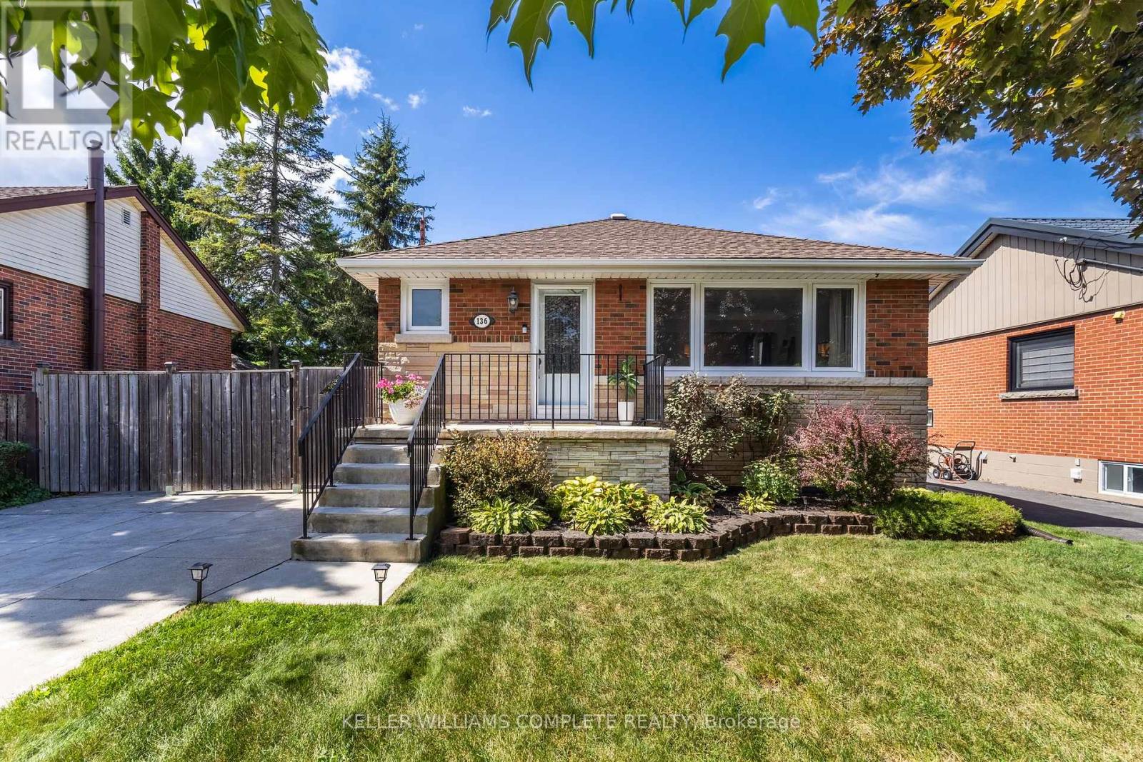 Photo 1 of 136 West 24th Street, Hamilton ON