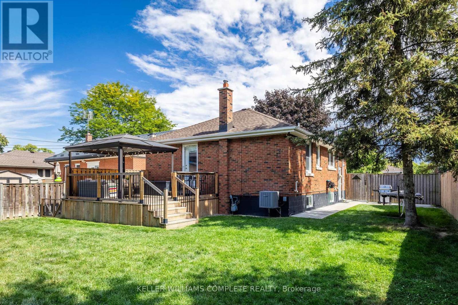 Photo 28 of 136 West 24th Street, Hamilton ON