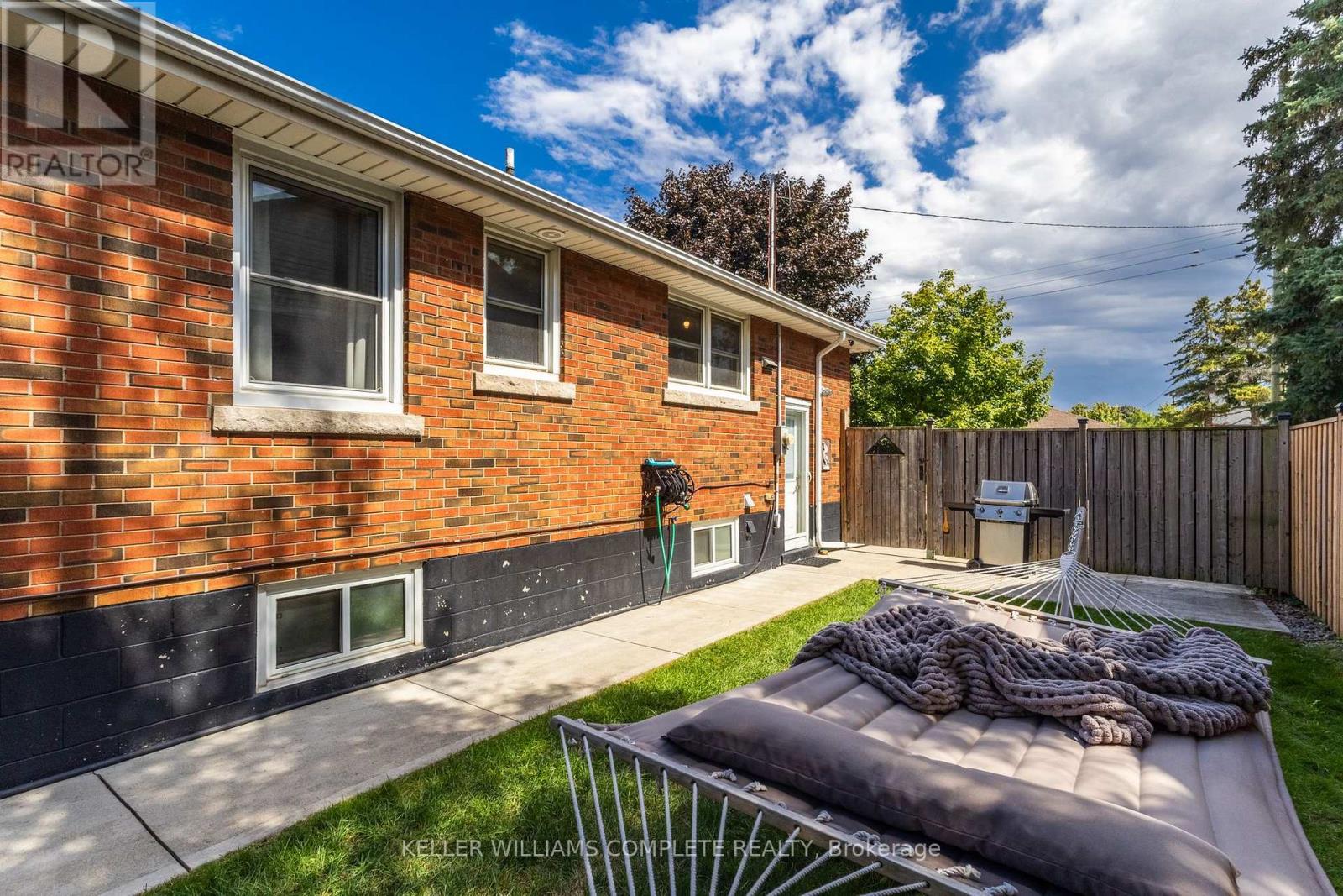 Photo 30 of 136 West 24th Street, Hamilton ON