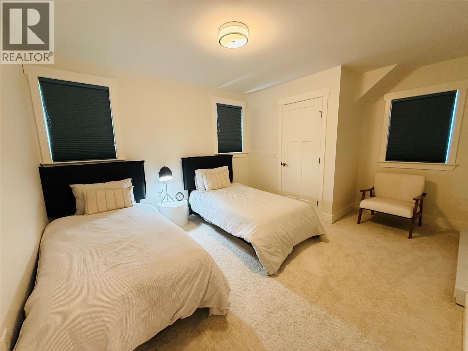 705 Kpokl Road, Invermere